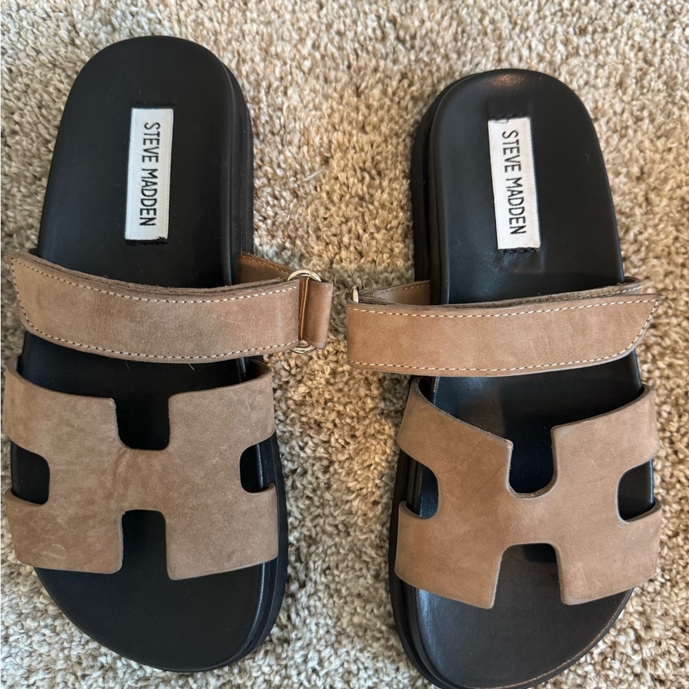 Steve Madden Tan Slide Sandals